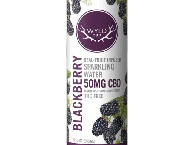 Blackberry sparkling water